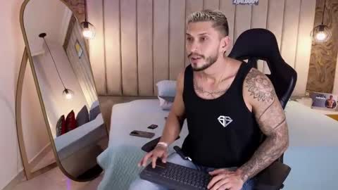 Snapshot of seth_vega_ chatting on 01-09-25, 05:54 HEY IM SETH online show from 01-09-25, 05:54