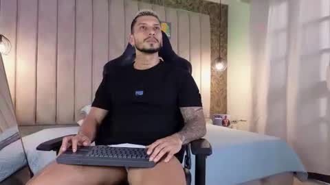 Snapshot of seth_vega_ chatting on 01-10-25, 09:31 HEY IM SETH online show from 01-10-25, 09:31