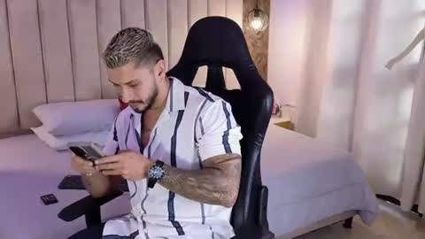 Snapshot of seth_vega_ chatting on 01-11-25, 06:12 HEY IM SETH online show from 01-11-25, 06:12