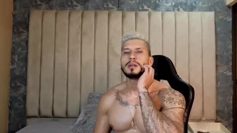 Snapshot of seth_vega_ chatting on 03-05-25, 03:40 HEY IM SETH online show from 03-05-25, 03:40