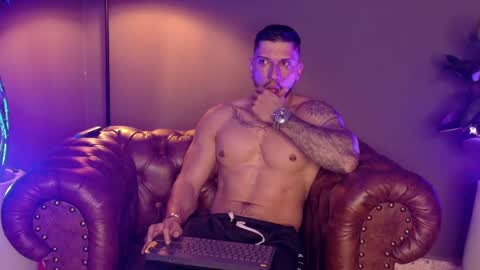 Snapshot of seth_vega_ chatting on 09-18-25, 09:17 HEY IM SETH online show from 09-18-25, 09:17