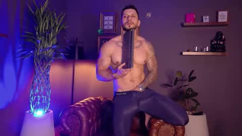 Snapshot of seth_vega_ chatting on 10-17-25, 08:11 HEY IM SETH online show from 10-17-25, 08:11