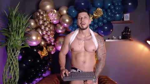 Snapshot of seth_vega_ chatting on 10-28-25, 09:39 HEY IM SETH online show from 10-28-25, 09:39