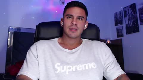 Snapshot of setth_king chatting on 01-08-25, 01:20 Setth King online show from 01-08-25, 01:20