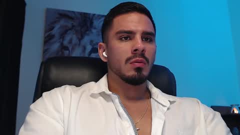 Snapshot of setth_king chatting on 02-25-25, 02:22 Setth King online show from 02-25-25, 02:22