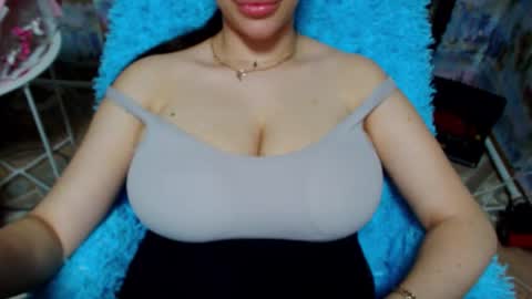 seu_cute online show from 12-18-25, 04:24