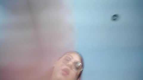 Nia Soto online show from 05-27-26, 04:15