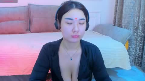 Lumi online show from 04-01-26, 08:06