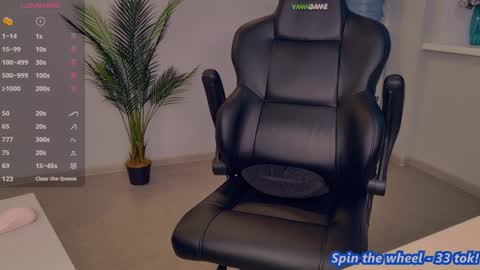 Snapshot of sexberry_ chatting on 02-06-25, 10:26 Melissa online show from 02-06-25, 10:26