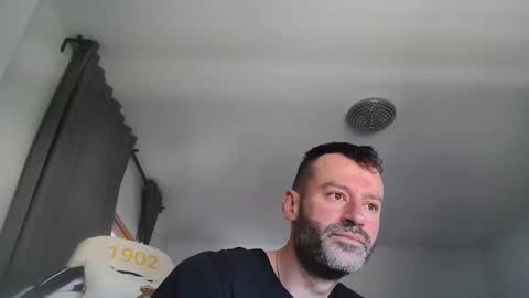 Snapshot of sexbrute chatting on 09-15-25, 03:23 sexbrute online show from 09-15-25, 03:23