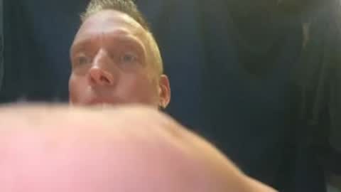 Snapshot of sexclusief chatting on 08-05-26, 10:12 sexclusief online show from 08-05-26, 10:12
