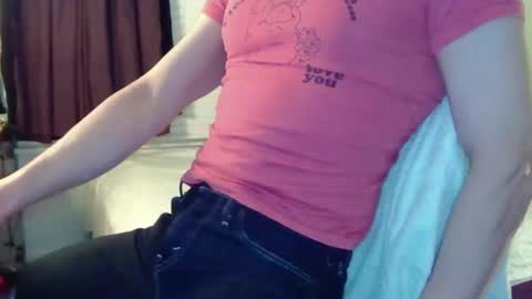 Snapshot of sexdrugscoffee chatting on 12-13-24, 02:21 Alex online show from 12-13-24, 02:21