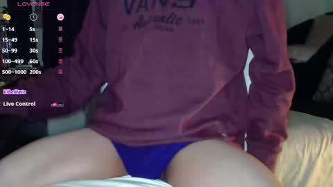 Snapshot of sexdrugscoffee chatting on 01-03-25, 03:22 Alex online show from 01-03-25, 03:22