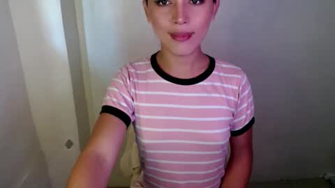 Snapshot of sexfuckeer chatting on 11-17-25, 02:06 sexfuckeer online show from 11-17-25, 02:06