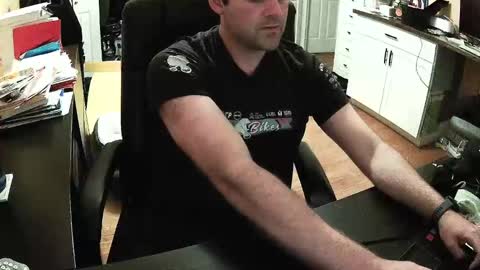 Snapshot of sexfungames chatting on 09-18-25, 12:23 Kyle online show from 09-18-25, 12:23