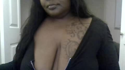 Snapshot of sexichocchic chatting on 08-05-26, 07:55 sexichocchic online show from 08-05-26, 07:55