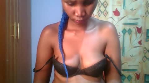 Snapshot of sexie_curvie chatting on 11-23-25, 06:08 Maggie online show from 11-23-25, 06:08