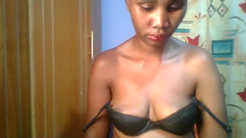 Snapshot of sexie_curvie chatting on 11-28-25, 04:53 Maggie online show from 11-28-25, 04:53