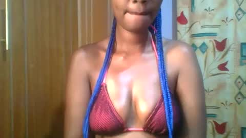 Snapshot of sexie_curvie chatting on 12-01-25, 10:59 Maggie online show from 12-01-25, 10:59