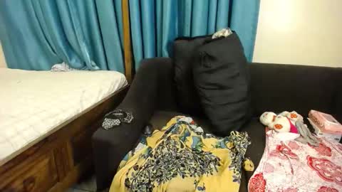 Snapshot of sexie_desire chatting on 02-03-26, 02:53 Mari online show from 02-03-26, 02:53