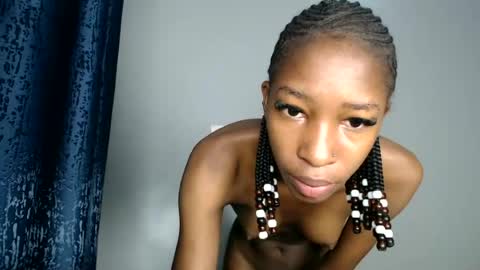 Snapshot of sexiestpunani chatting on 06-20-26, 07:00 petite baby online show from 06-20-26, 07:00