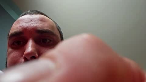 Alex online show from 02-25-26, 01:43