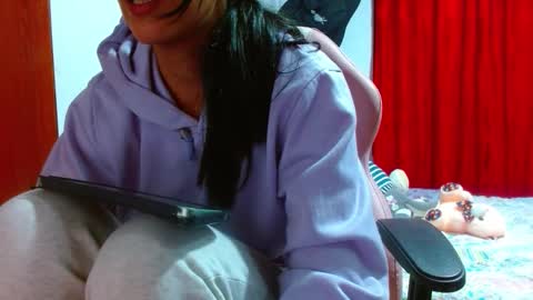 sexmilkdirty online show from 10-19-25, 02:56