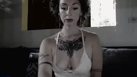 Trixy Rose online show from 03-03-25, 09:37