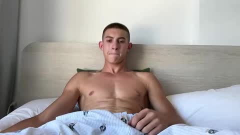 Snapshot of sexninjaboy_ chatting on 04-12-26, 08:41 Jace online show from 04-12-26, 08:41