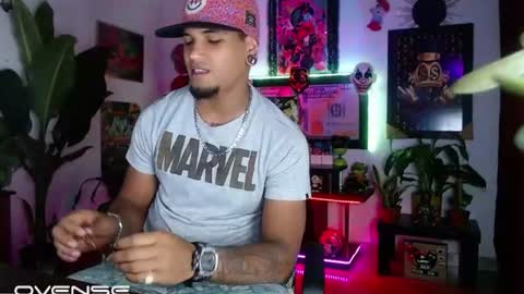Snapshot of sexo_aharon chatting on 06-26-26, 03:55 Aharon ravelo online show from 06-26-26, 03:55