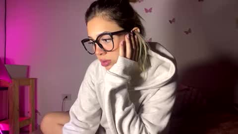 HI   Privates are OPEN online show from 05-19-26, 02:18
