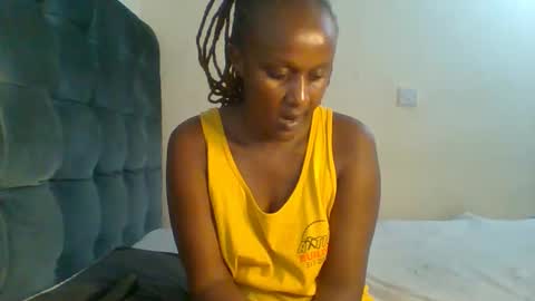 Snapshot of sexsy_sally chatting on 02-16-26, 07:32 sexsysally online show from 02-16-26, 07:32