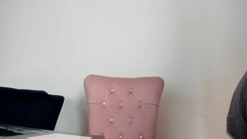 Snapshot of sexual_addiction chatting on 10-05-25, 10:07 SARA online show from 10-05-25, 10:07