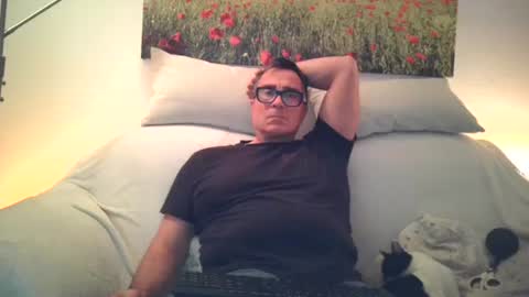 Snapshot of sexurbation chatting on 12-25-24, 08:28 Sexurbation online show from 12-25-24, 08:28