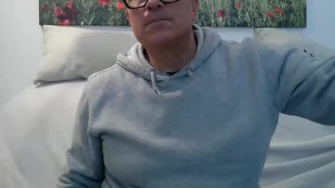 Snapshot of sexurbation chatting on 01-06-25, 01:41 Sexurbation online show from 01-06-25, 01:41