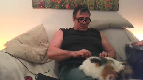 Snapshot of sexurbation chatting on 11-12-25, 05:02 Sexurbation online show from 11-12-25, 05:02