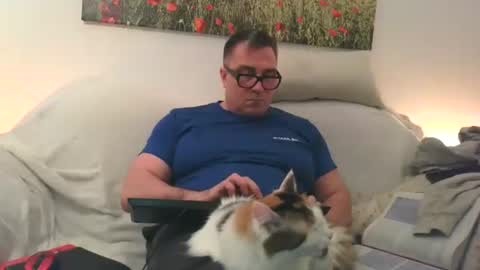 Snapshot of sexurbation chatting on 11-20-25, 04:18 Sexurbation online show from 11-20-25, 04:18