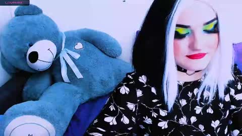 Snapshot of sexxx_queen chatting on 01-17-25, 02:18 sexxx_queen online show from 01-17-25, 02:18