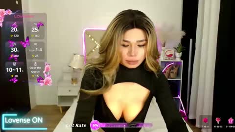 sexxxy_phoenix online show from 04-11-26, 12:53