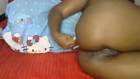 Snapshot of sexxy_bhaddie chatting on 01-28-25, 03:36 kisses online show from 01-28-25, 03:36