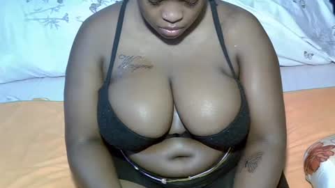 Snapshot of sexxy_brii chatting on 11-02-25, 10:12 sexxy_brii online show from 11-02-25, 10:12