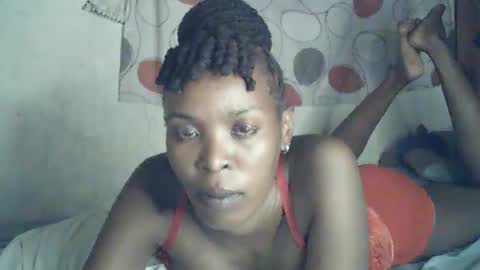 Snapshot of sexxy_curvy23 chatting on 02-14-26, 05:32 sexxy_curvy23 online show from 02-14-26, 05:32
