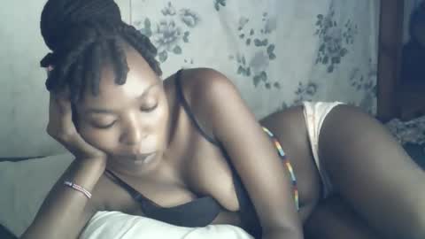 Snapshot of sexxy_curvy23 chatting on 02-27-26, 05:29 sexxy_curvy23 online show from 02-27-26, 05:29