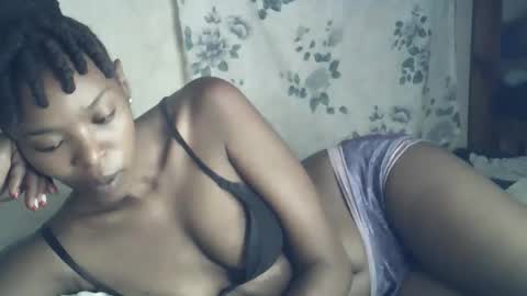 Snapshot of sexxy_curvy23 chatting on 02-28-26, 05:08 sexxy_curvy23 online show from 02-28-26, 05:08