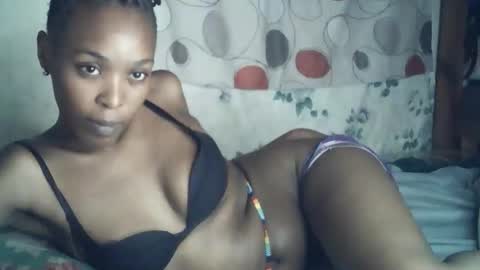 sexxy_curvy23 online show from 03-26-26, 09:42