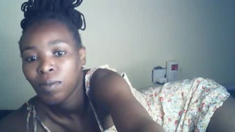 sexxy_curvy23 online show from 05-03-26, 01:44
