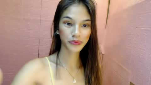 Snapshot of sexxy_dahlia chatting on 06-17-26, 02:29 Dahlia online show from 06-17-26, 02:29