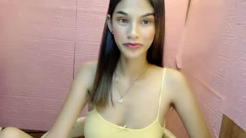 Snapshot of sexxy_dahlia chatting on 06-24-26, 05:28 Dahlia online show from 06-24-26, 05:28