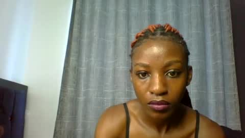 sexxy_lunah online show from 08-01-26, 10:58