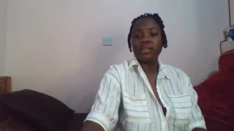 Snapshot of sexxypie7 chatting on 12-17-25, 08:37 sexxypie7 online show from 12-17-25, 08:37